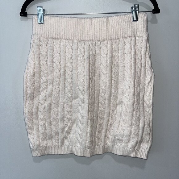 Olivaceous Cable‎ Knit Mini Skirt, Medium, Ivory - Picture 2 of 9